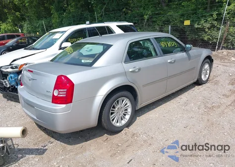 2008 Chrysler 300 Lx from USA, damaged, VIN 2C3LA43R78H208982